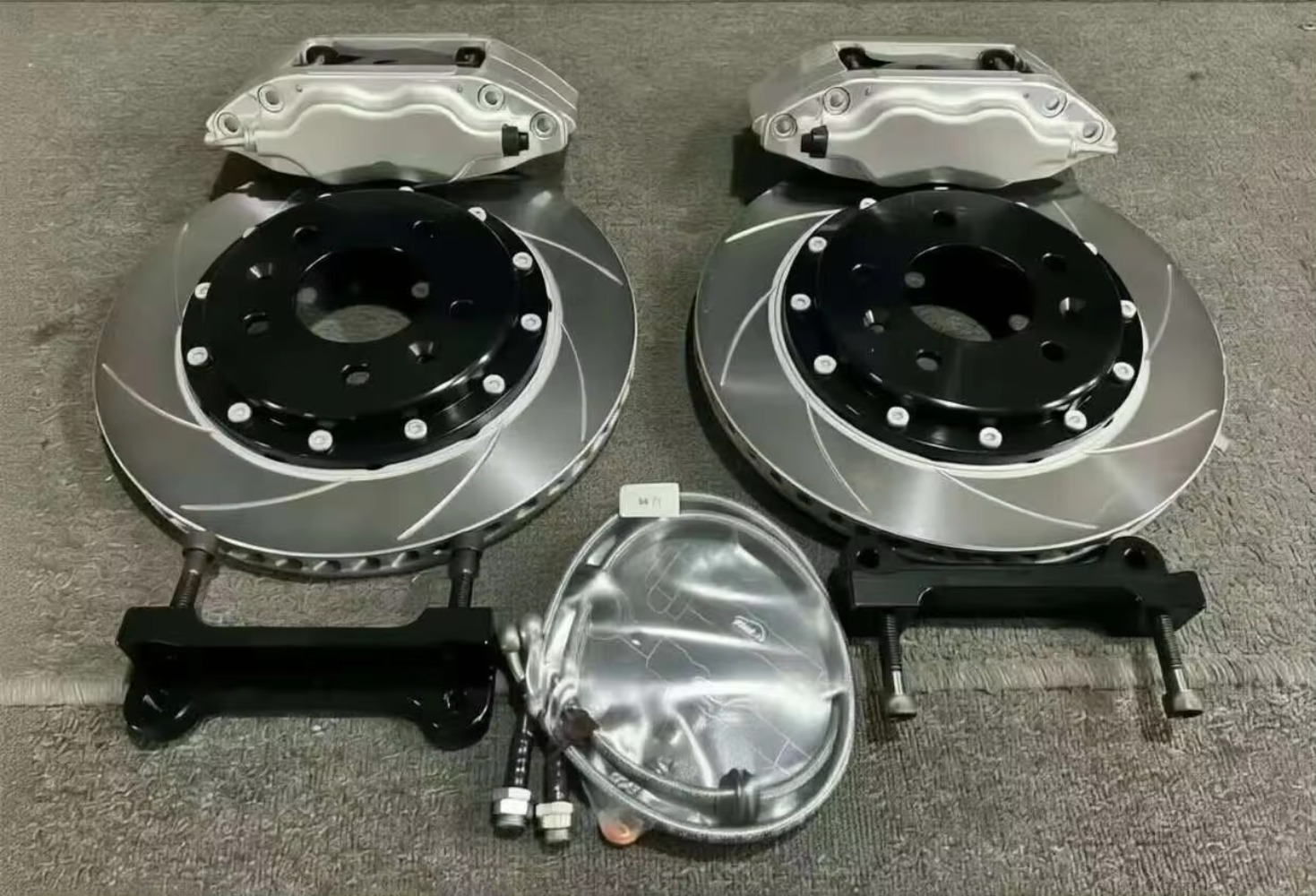 Nouveaux kits d'étriers de fre - Forged Front Brake Caliper 4 Piston avis et prix