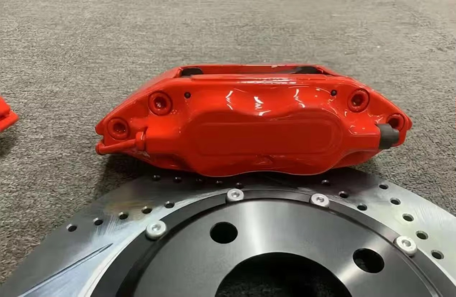 Nouveaux kits d'étriers de fre - Forged Front Brake Caliper 4 Piston avis et prix